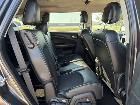 Used 2015 Dodge Journey Crossroad w/ Flexible Seating Group FWD image 29