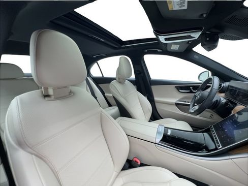 Used 2023 Mercedes-Benz C 300 Sedan image 30