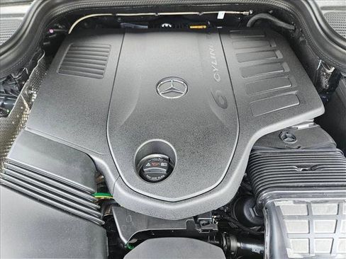 New 2026 Mercedes-Benz GLS 450 4MATIC image 17