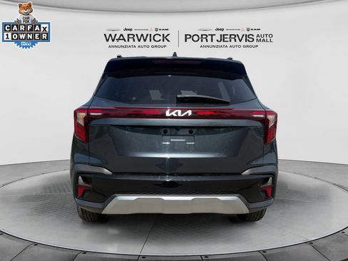 Certified 2025 Kia Seltos S FWD image 4