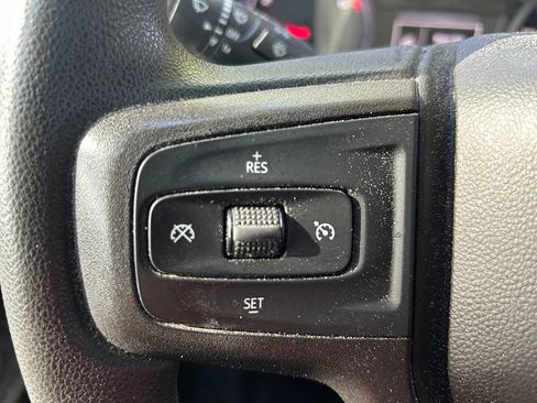 Used 2020 Chevrolet Silverado 1500 Custom w/ Custom Value Package RWD image 18