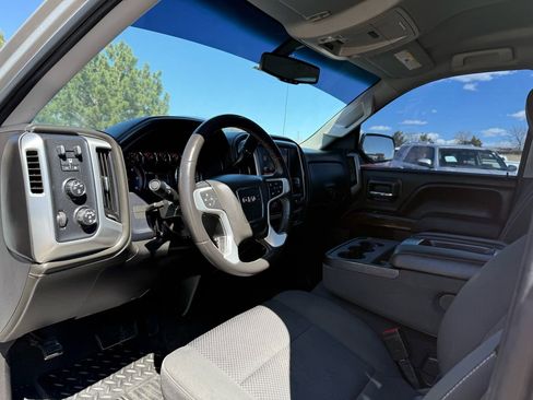 Used 2015 GMC Sierra 1500 SLE w/ SLE Value Package image 17