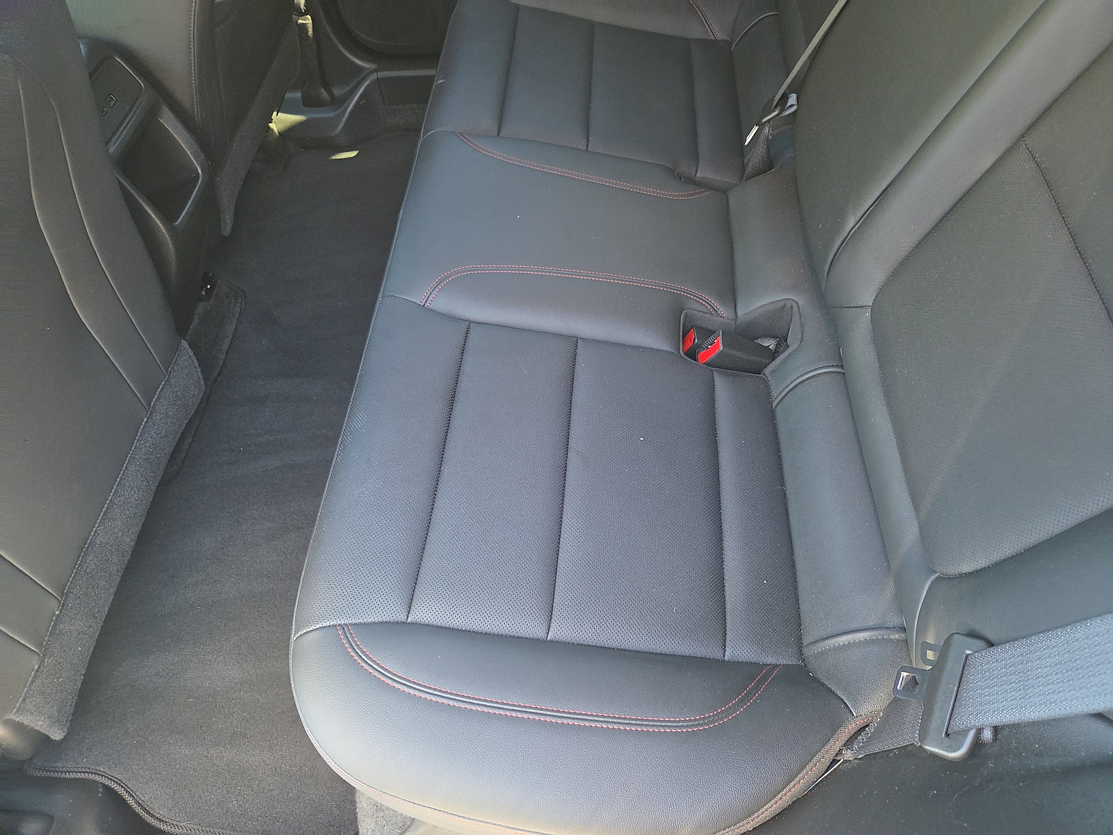 Used 2024 Chevrolet Trax RS w/ Sunroof Package FWD image 22