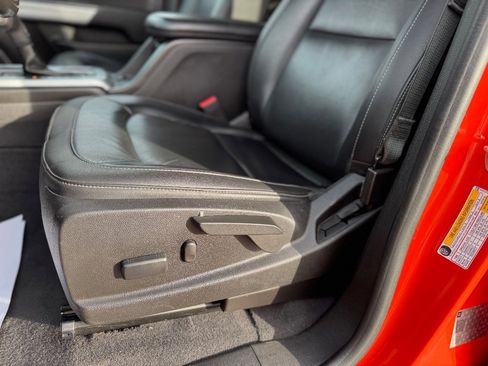 Used 2019 Chevrolet Colorado ZR2 w/ ZR2 Dusk Special Edition image 11