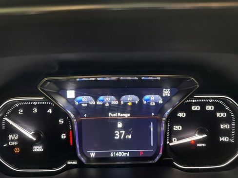 Used 2021 GMC Yukon Denali w/ Denali Premium Package AWD/4WD image 7