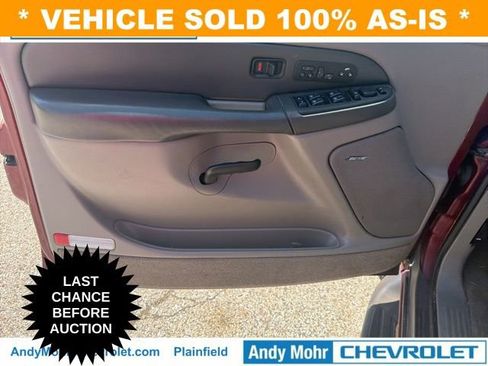 Used 2003 Chevrolet Suburban LT w/ LT Preferred Equipment Group AWD/4WD image 10