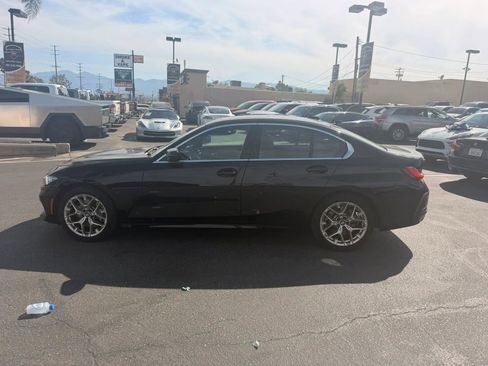 Used 2025 BMW 330i xDrive Sedan image 4