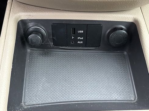 Used 2011 Hyundai Santa Fe GLS image 31