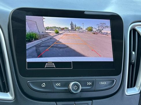 Used 2024 Chevrolet Malibu LT FWD image 19
