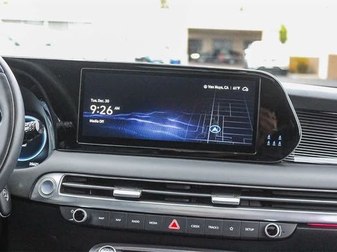 Used 2023 Hyundai Palisade Calligraphy image 18