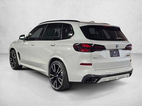 New 2026 BMW X5 M60i image 8