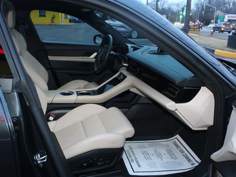 Used 2020 Porsche Taycan Turbo S AWD/4WD image 17