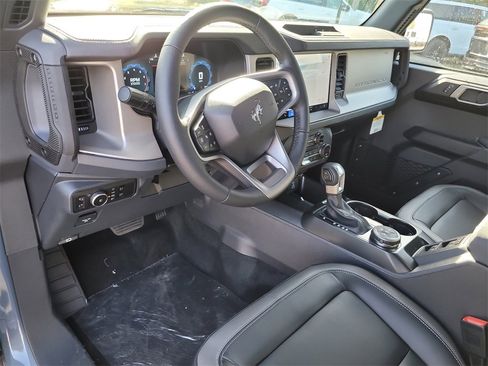 New 2025 Ford Bronco Outer Banks image 15