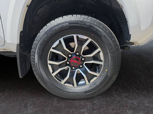 Used 2020 Toyota Tacoma TRD Sport AWD/4WD image 27