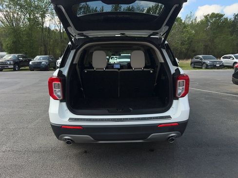 Used 2022 Ford Explorer Limited w/ Equipment Group 301A image 32