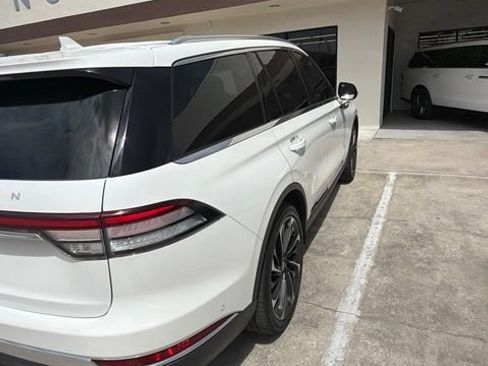 Used 2020 Lincoln Aviator Reserve w/ Equipment Group 202A AWD/4WD image 4
