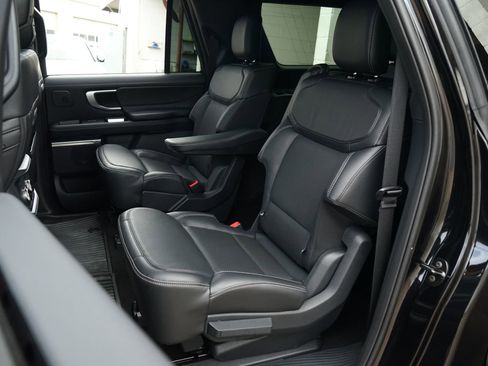 Used 2026 Ford Expedition Max Platinum w/ Stealth Performance Package AWD/4WD image 23
