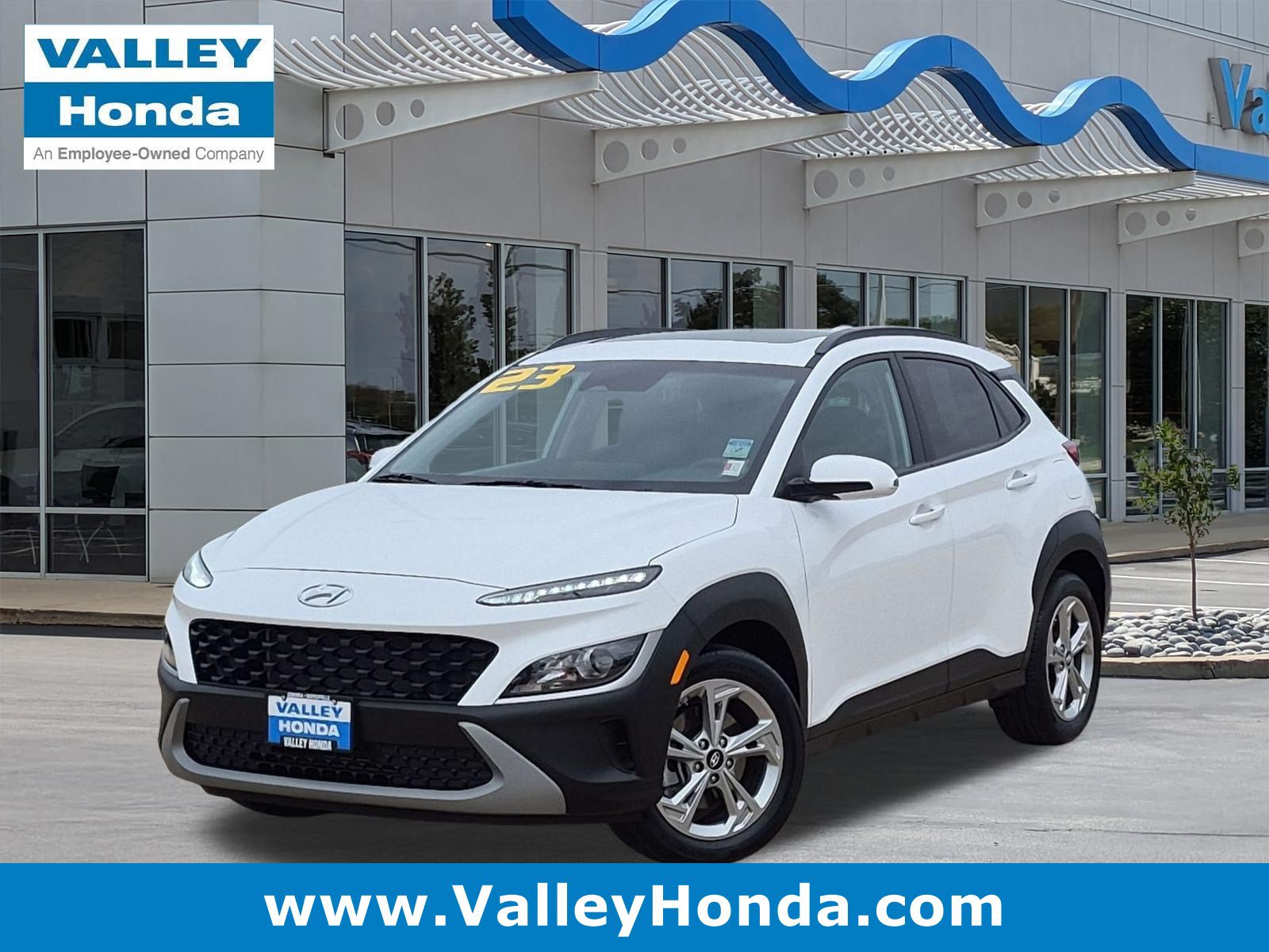 Used 2023 Hyundai Kona SEL w/ Convenience Package AWD/4WD image 1