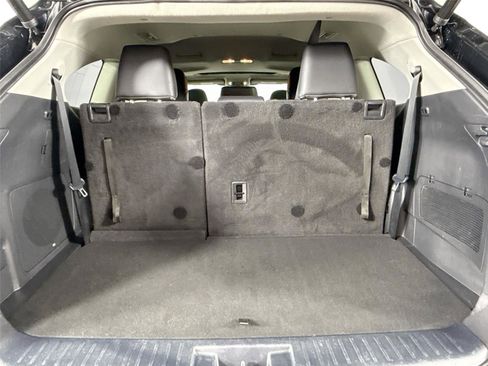 Used 2023 Toyota Highlander Limited image 39