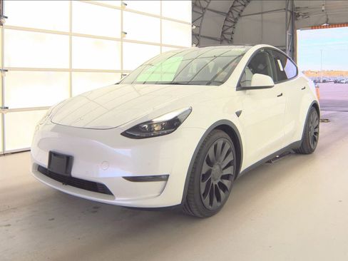 Used 2021 Tesla Model Y Performance AWD/4WD image 1
