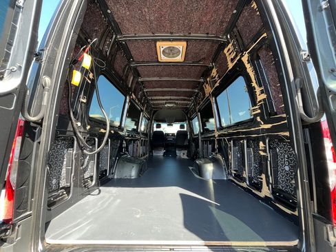 Used 2024 Mercedes-Benz Sprinter 3500 image 8