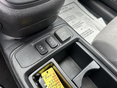 Used 2016 Honda CR-V EX image 16