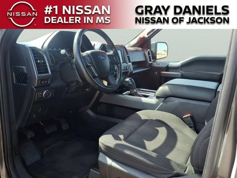 Used 2017 Ford F150 XLT w/ Equipment Group 302A Luxury AWD/4WD image 10