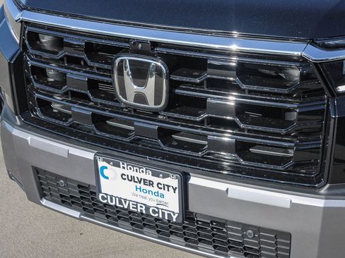 New 2026 Honda Pilot Touring image 6
