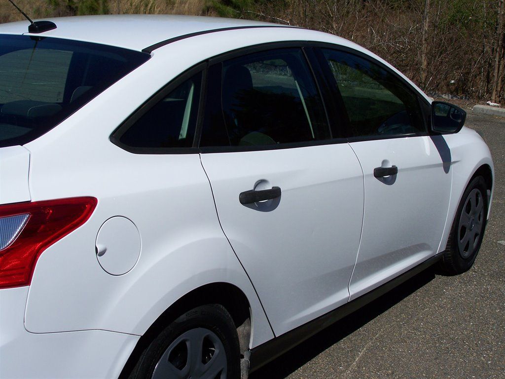 Used 2013 Ford Focus S FWD image 26