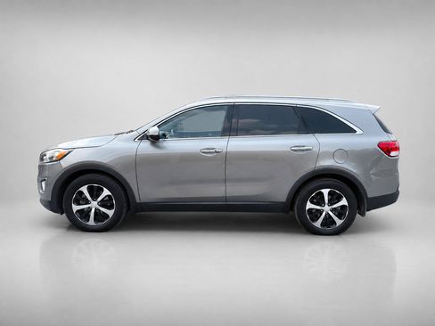 Used 2018 Kia Sorento EX FWD image 2