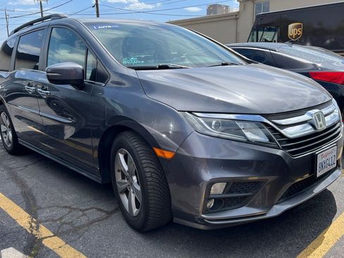 Used 2020 Honda Odyssey EX-L image 2
