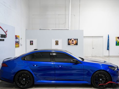 Used 2026 BMW M5 w/ Executive Package AWD/4WD image 31