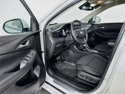 Used 2022 Buick Encore GX Select w/ Sport Touring Package AWD/4WD image 3
