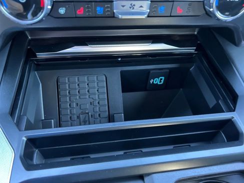 New 2026 Ford F250 Platinum image 37