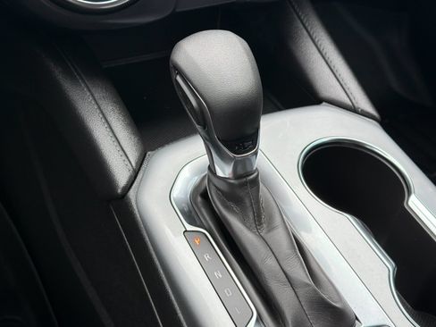 Used 2021 Chevrolet Blazer LT w/ LPO, Black Accent Package FWD image 24