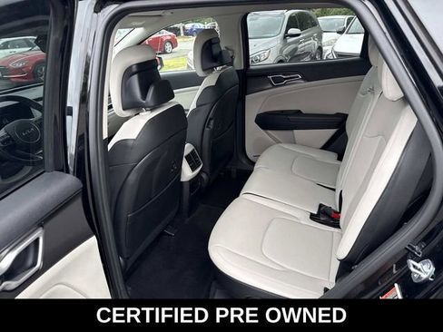 Used 2023 Kia Sportage EX AWD/4WD image 16