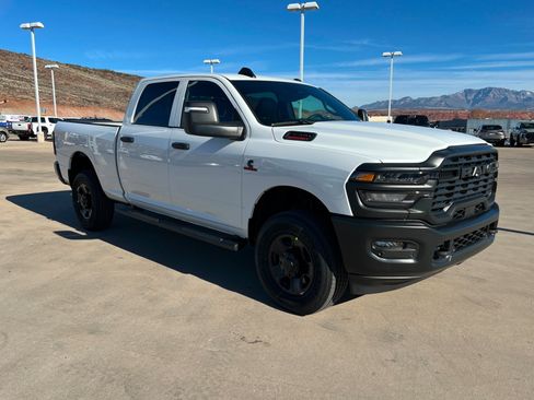 New 2026 RAM 3500 Tradesman AWD/4WD image 7
