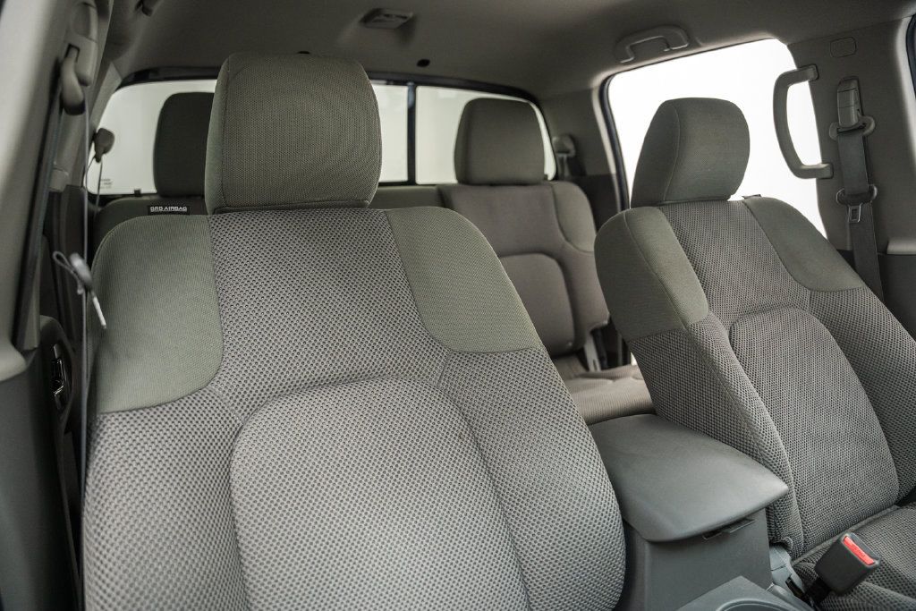 Used 2020 Nissan Frontier SV w/ Midnight Edition Floor Mats AWD/4WD image 38