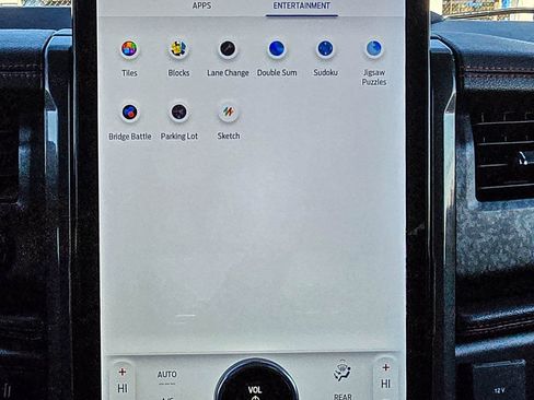 Used 2023 Ford Expedition Limited image 16