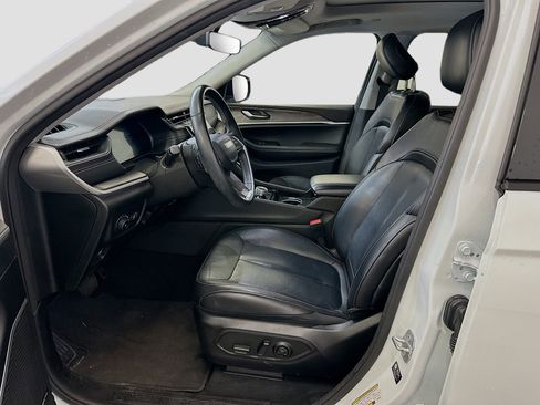 Used 2022 Jeep Grand Cherokee L Limited image 13