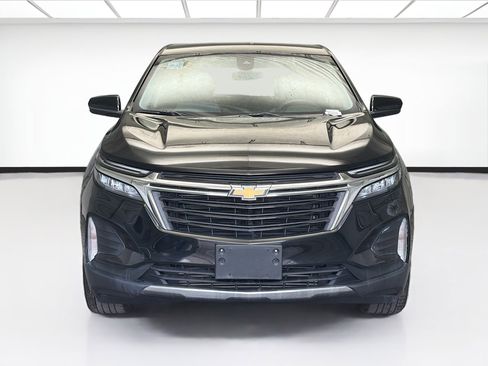 Used 2023 Chevrolet Equinox LT image 2