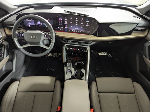 New 2025 Audi Q5 Premium Plus image 10