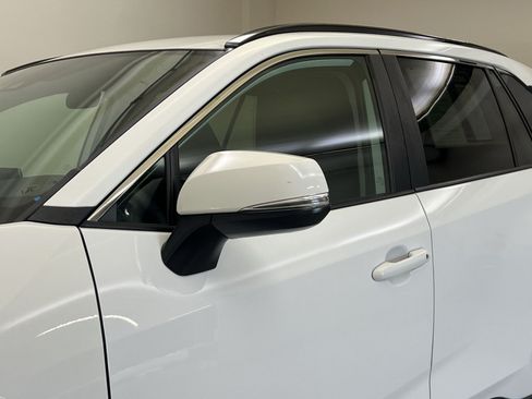 Used 2024 Toyota RAV4 XLE FWD image 30