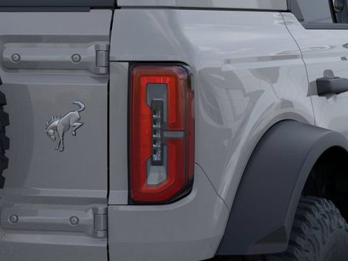 New 2026 Ford Bronco Badlands w/ Sasquatch Package AWD/4WD image 55