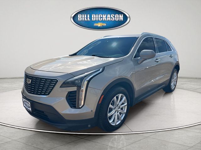 Used 2023 Cadillac XT4 Luxury w/ Cold Weather Package FWD image 3