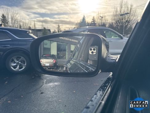 Used 2019 Chrysler 300 S w/ S Model Appearance Package image 35