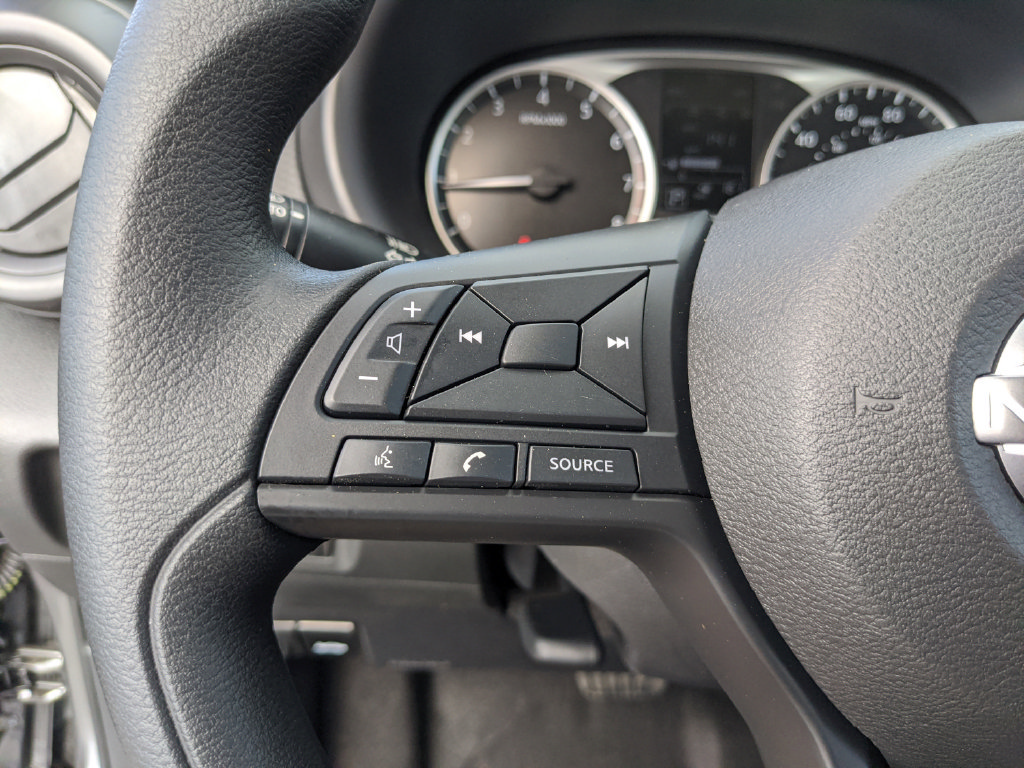 Certified 2025 Nissan Kicks Play S FWD image 35