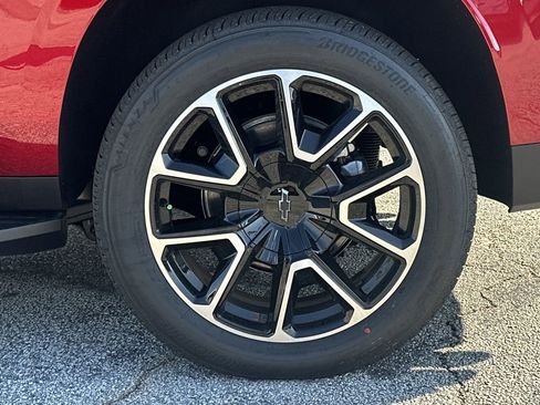 New 2026 Chevrolet Suburban RST w/ Advanced Technology Package image 35