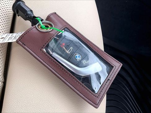 Used 2026 BMW 330i xDrive Sedan w/ Convenience Package AWD/4WD image 14