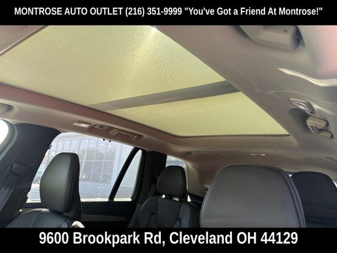 Used 2023 Volvo XC90 B6 Ultimate w/ Protection Package AWD/4WD image 3